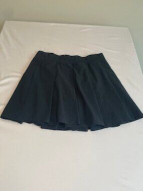 Abercrombie black athletic skirt with built in biker short.  Size M